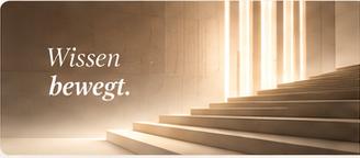 Akademie — lichtdurchflutete Treppe, Claim: Wissen bewegt.